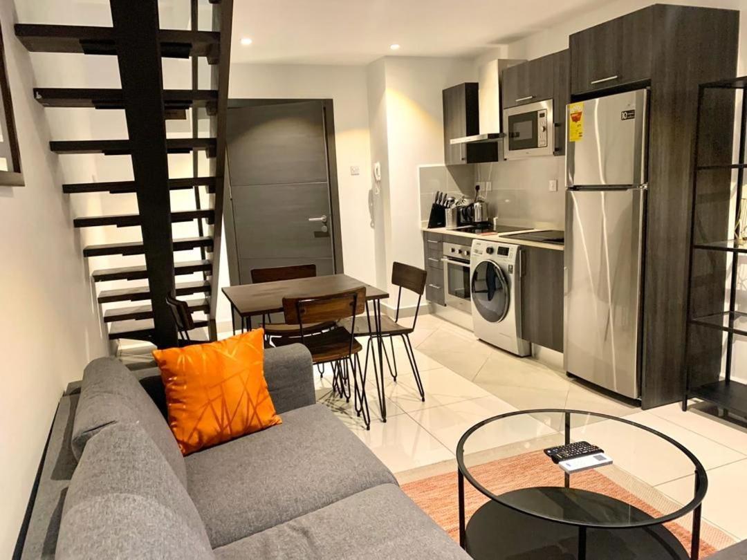 One Bedroom Apartment At A Embassy Gardens Cantonments Accra Luaran gambar