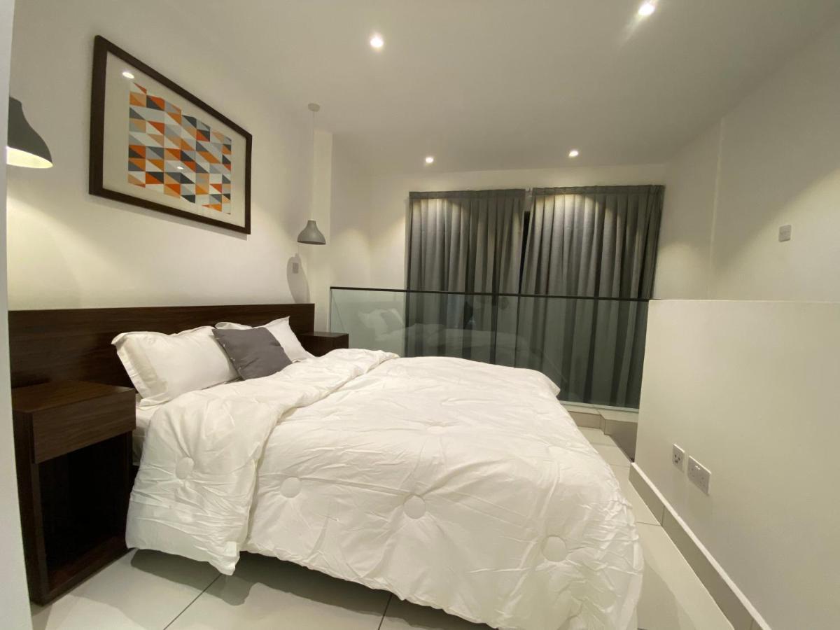 One Bedroom Apartment At A Embassy Gardens Cantonments Accra Luaran gambar